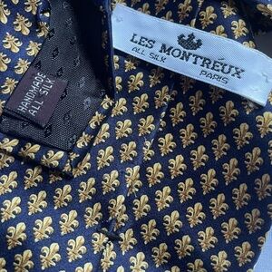 Les Montreux Paris Fleur-de-Lis Silk Tie – Navy & Gold